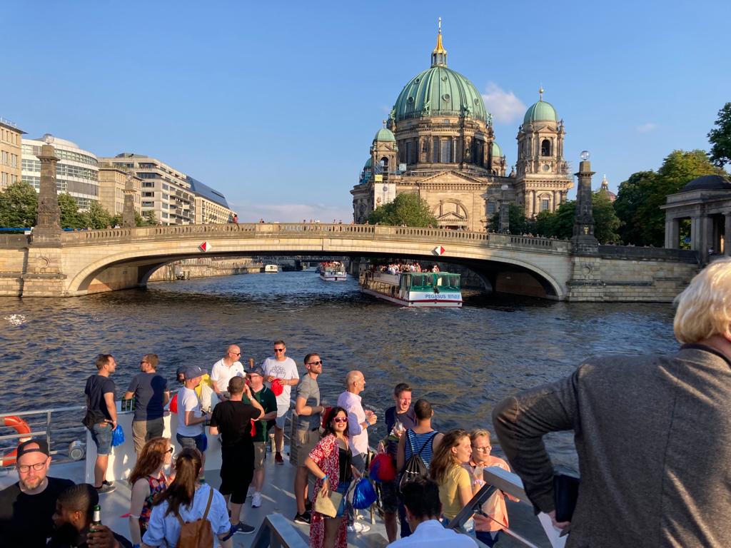 Bild vom CSD auf der Spree 2022